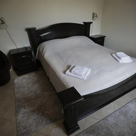 ельдорадо Bed & Breakfast