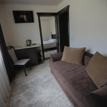 ельдорадо Bed & Breakfast 3*