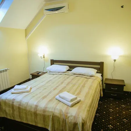 ельдорадо Bed & Breakfast Solochin